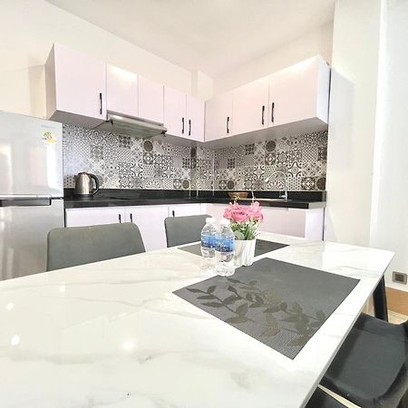 Rs Central Apartments - 200M To Royal Palace Phnompen Kültér fotó
